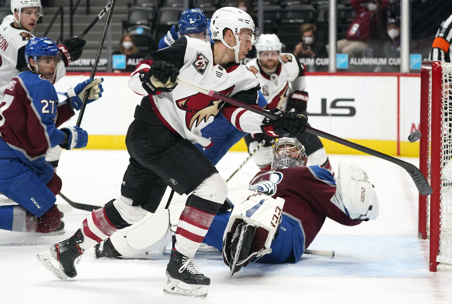 APTOPIX Coyotes Avalanche Hockey